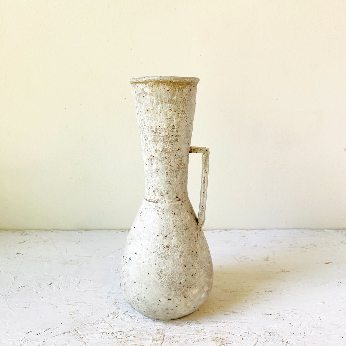 MIKA’S HANDMADE KOHIKI VASE - MIKAFleurHardgoods