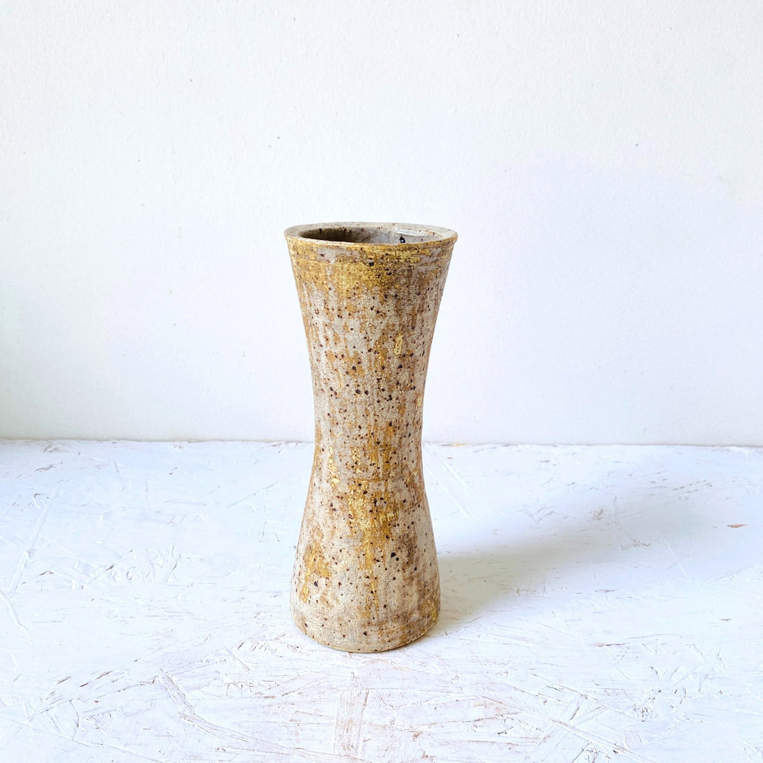 MIKA’S HANDMADE KOHIKI VASE - MIKAFleurHardgoods