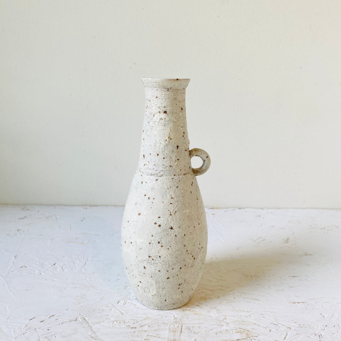 MIKA’S HANDMADE KOHIKI VASE - MIKAFleurHardgoods