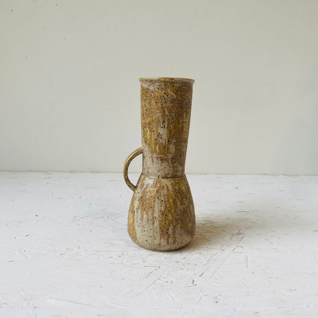 MIKA’S HANDMADE KOHIKI VASE - MIKAFleurHardgoods