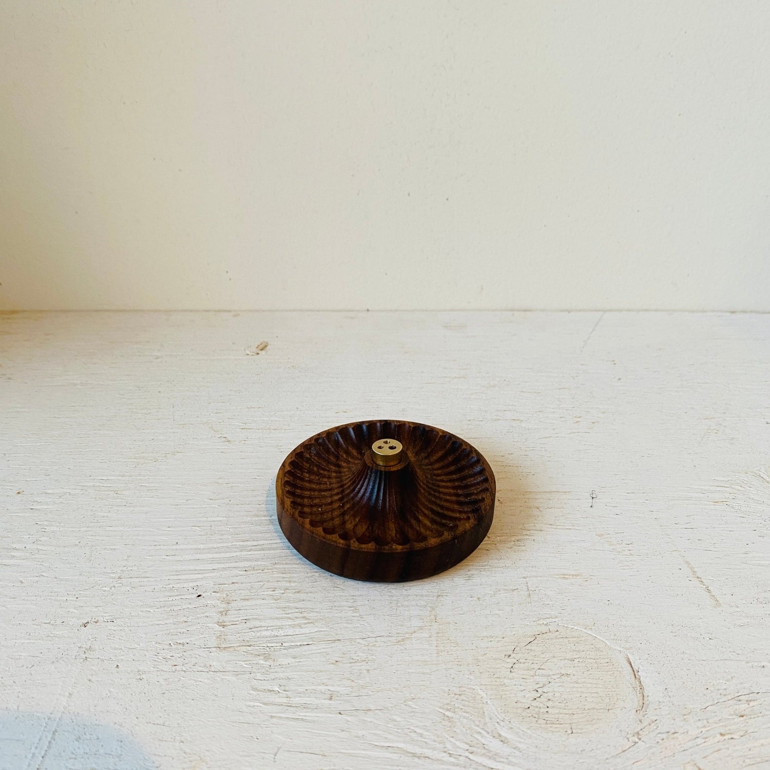 Walnut incense holder - MIKAFleurHardgoods